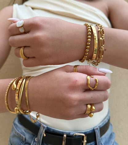 Laura Ring image 2